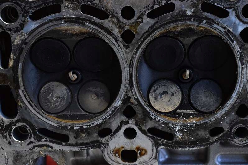 фото №8, Головка двигуна 1s7g6090a1 l8 mazda 6 1 i gg 1.8 16v 120 km 02-05