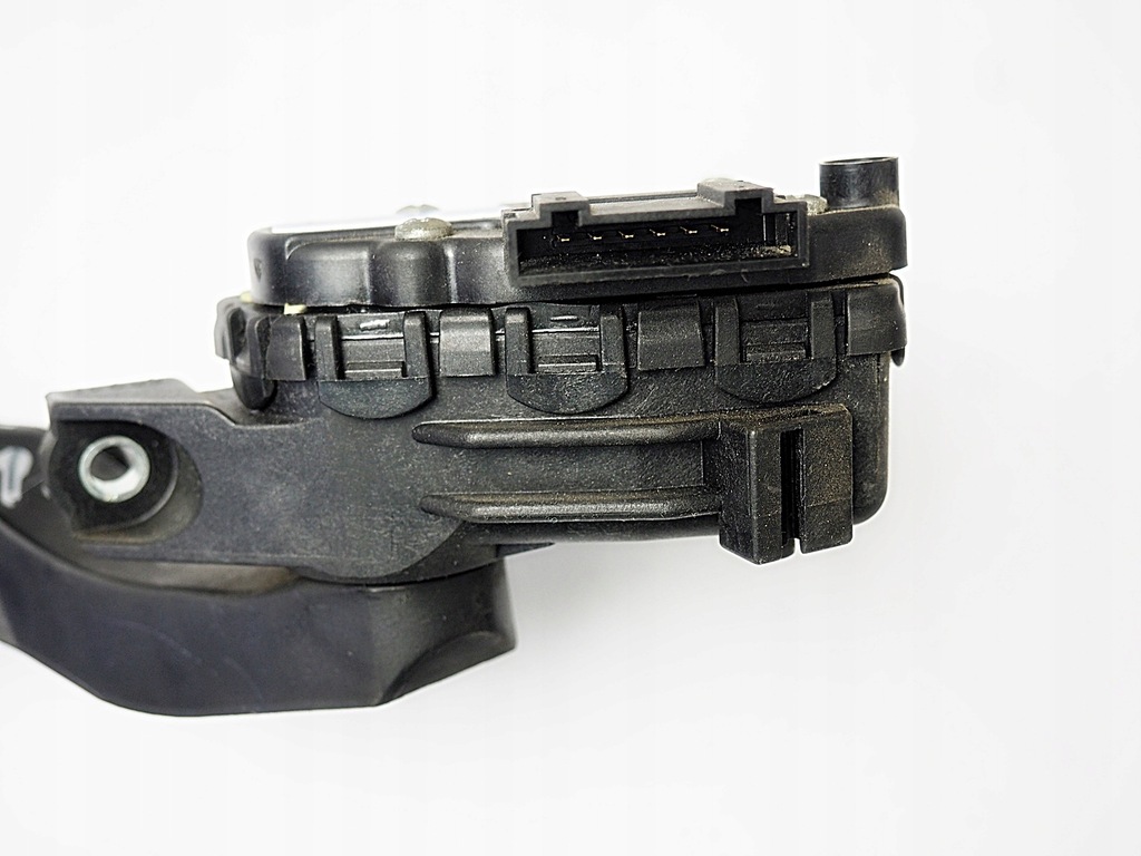 фото №5, Audi a6 c5 lift 2,5 tdi педаль газу 8d1723523f