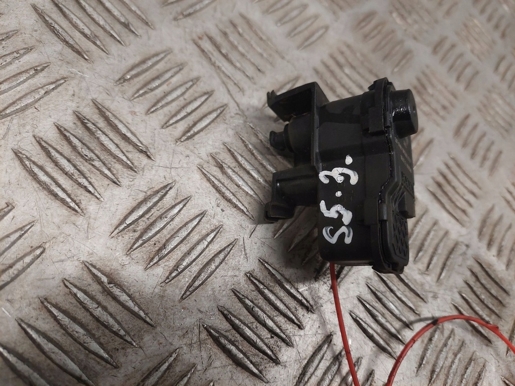 фото №5, Audi s5 2008 привод крышка заливной топлива