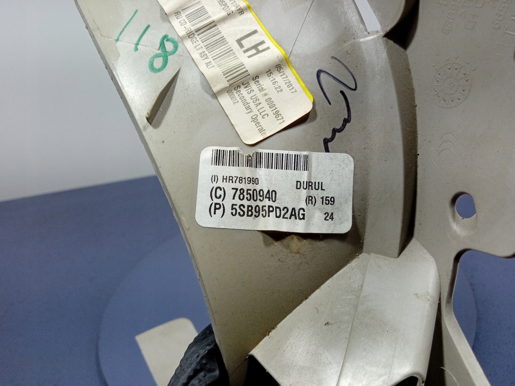 фото №5, Chrysler pacifica ii 16- молдинг стекло задняя левая 5sb95pd2ag