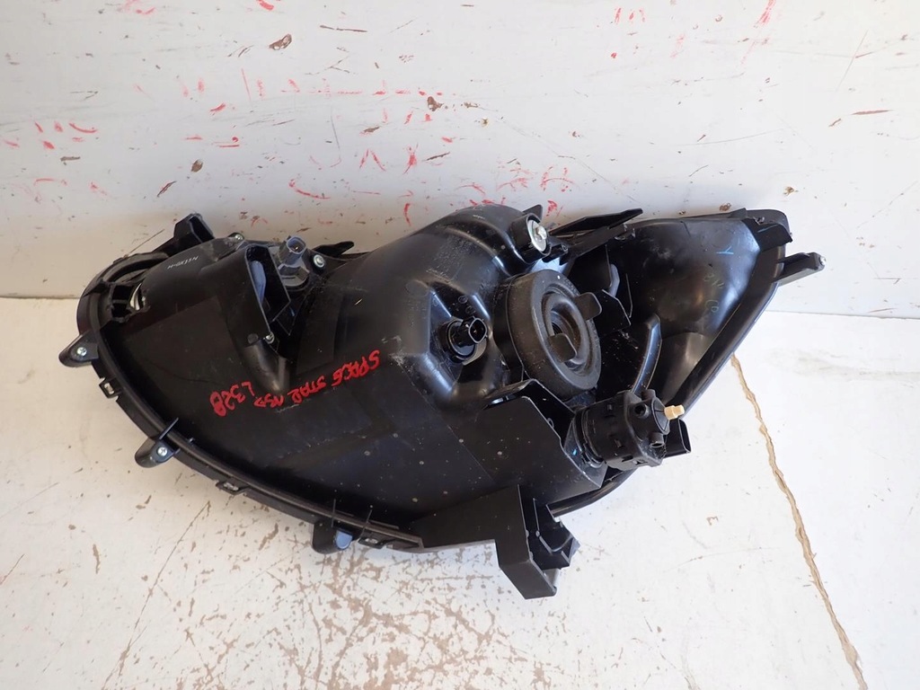 фото №5, Лампа перед правая mitsubishi space star ii 2013-