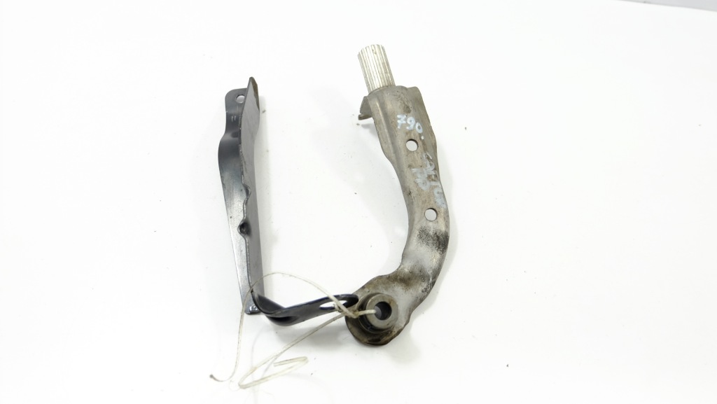 фото №1, Renault captur кронштейн соединитель подвеска правый