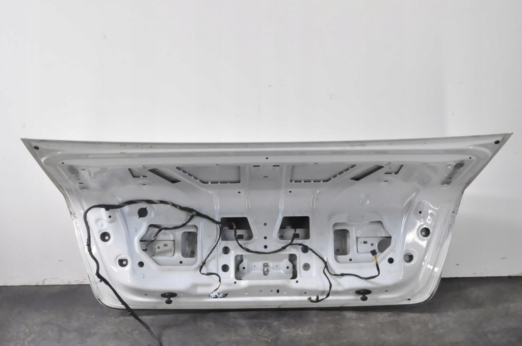 Bmw 7 g12 крышка багажника багажника задняя задняя Цена