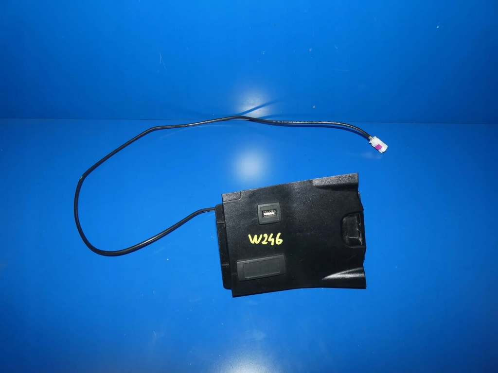 фото №1, Mercedes b klasa w246 w176 разъём port usb aux