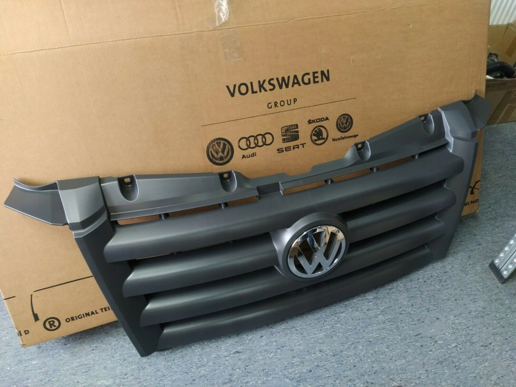 фото №1, Решётка радиатора радиатора решётка радиатора vw crafter 2e0 2006-2011,2e0853651d