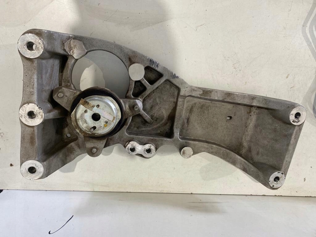 фото №7, Основание кронштейн коробки передач maserati levante