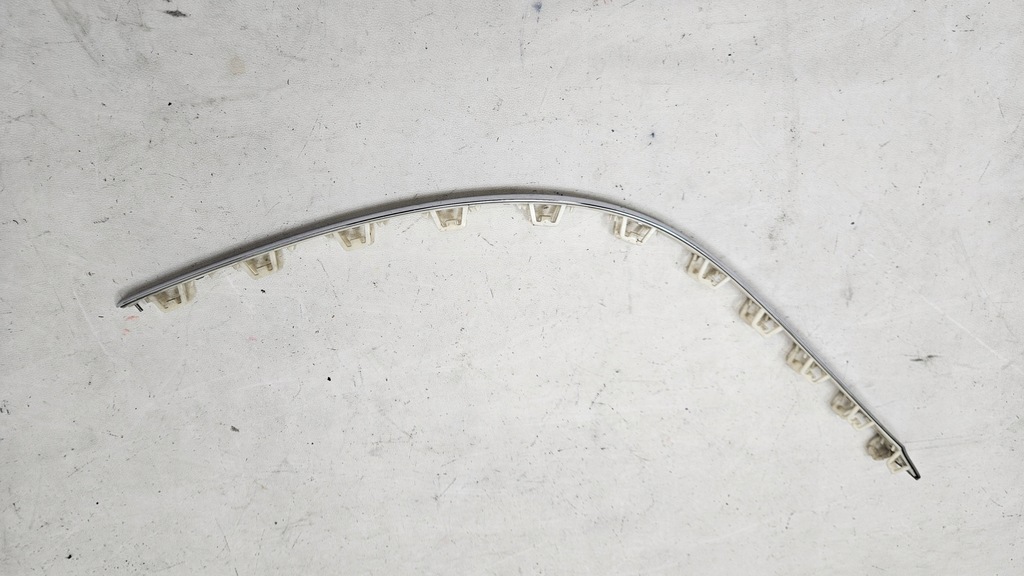 фото №8, Молдинг хром бампера задня bentley gt 3sd807049