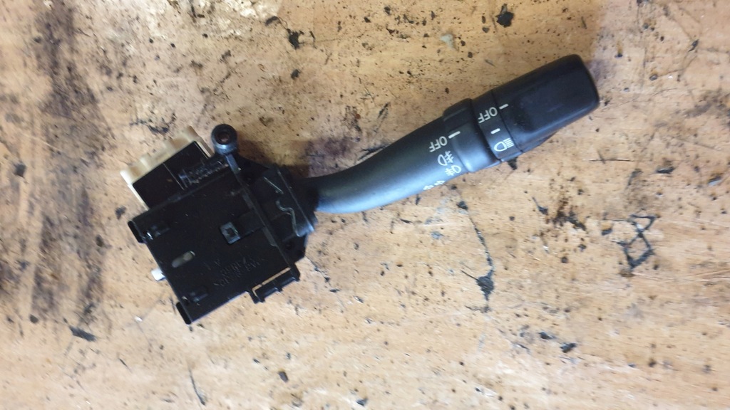 фото №1, Toyota avensis t25 переключатель света