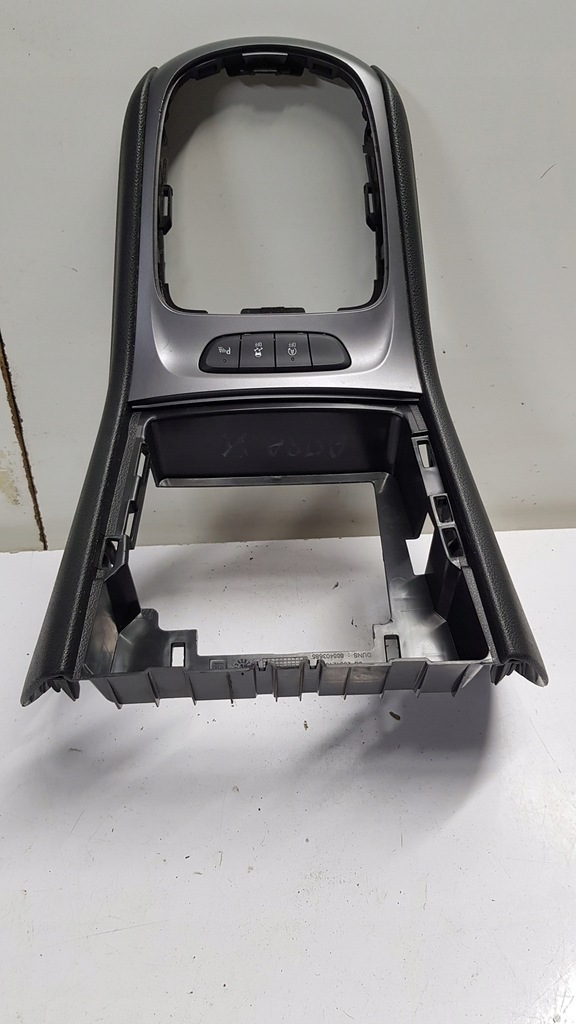 фото №1, Рамка передач туннель opel astra k