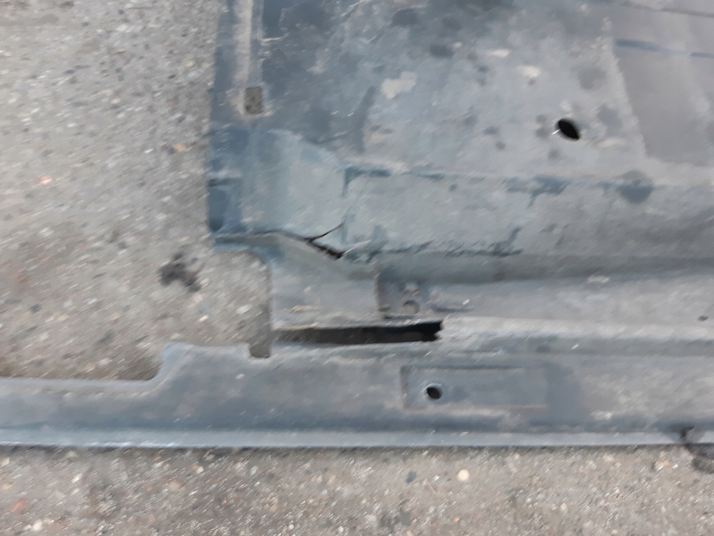 фото №9, Audi q5 8r захист плита підлога підвіска права 8r0825208b