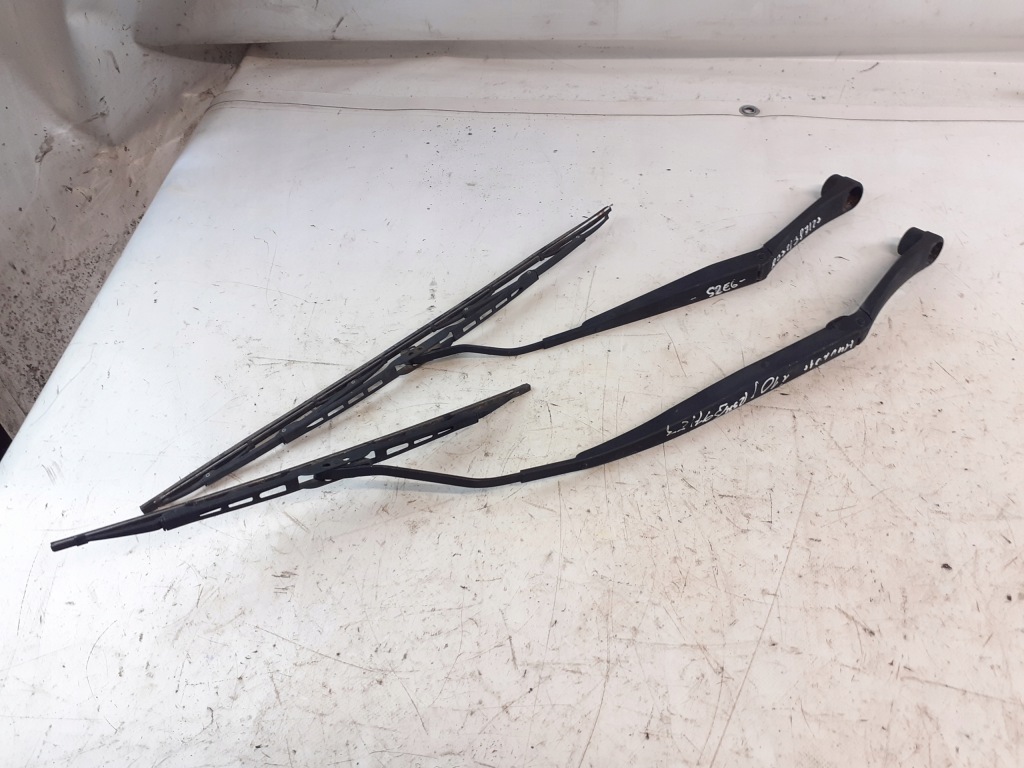 фото №1, Hyundai i10 i рычаги дворник комплект