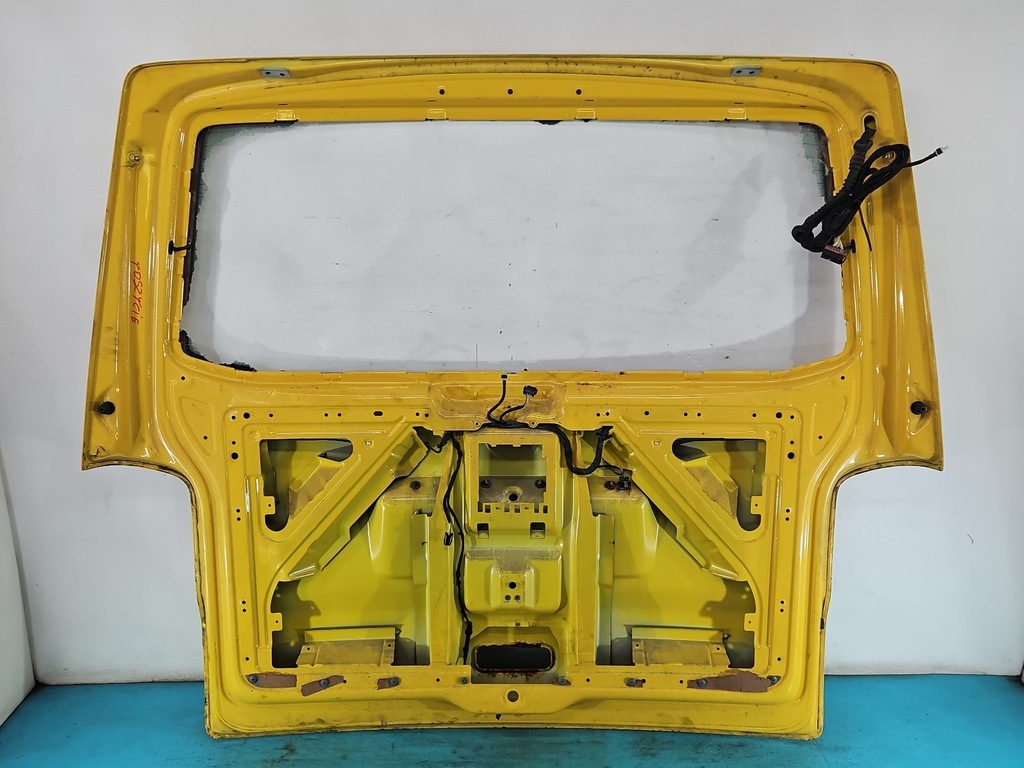 фото №16, Крышка багажника задняя vw transporter t5 03-09 жёлтый