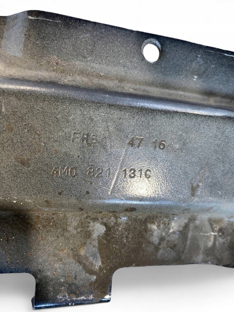 фото №8, Audi q7 4m 2017 кронштейн / кронштейн крыла передний 4m0821131c