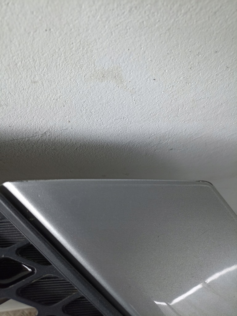 фото №10, Mazda 2 i капот кришка двигуна