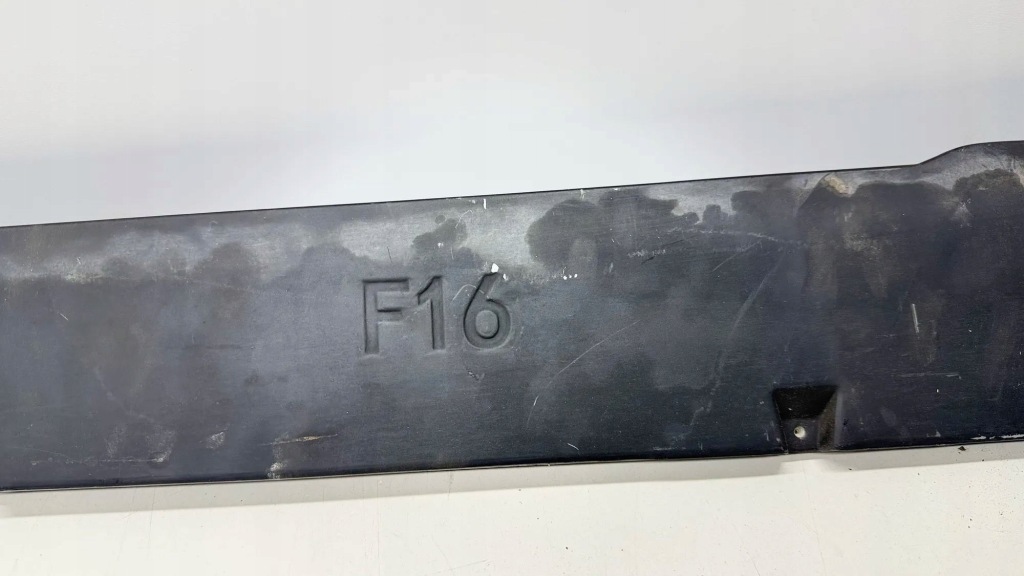 Молдинг поріг бічна bmw x6 f16 в Україні