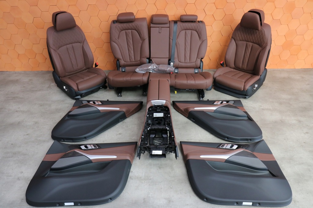 фото №1, Bmw x5 g05 lci салон сиденья заднее сиденье обшивки merino coffe 3 ряды вентиляция