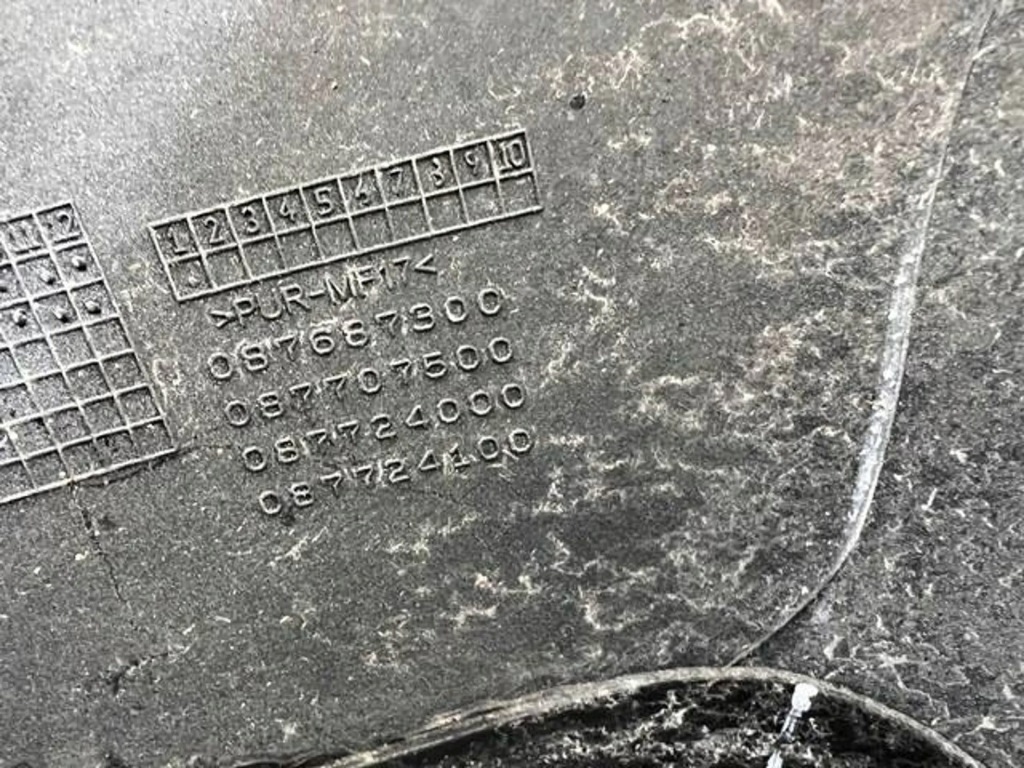 Ferrari lusso gtc4 бампер перед передний в Украине