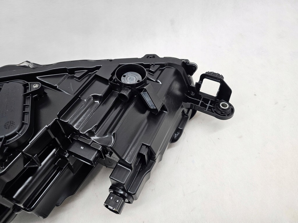 фото №12, Skoda scala лампа перед правая full led crystal lighting 657941016