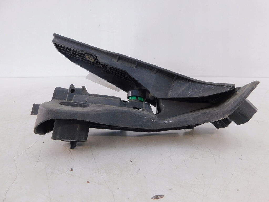 фото №4, Audi a3 8p lift 1,6 tdi педаль газа