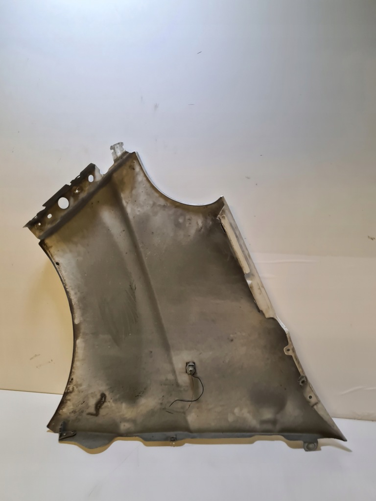 Trafic vivaro primastar крыло  передний правый  рестайлинг Недорого