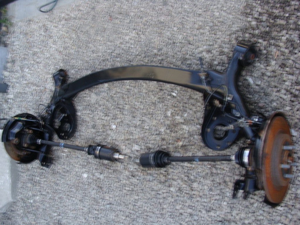 фото №1, Oś балка задняя toyota urban cruiser 4wd 4x4 !!!