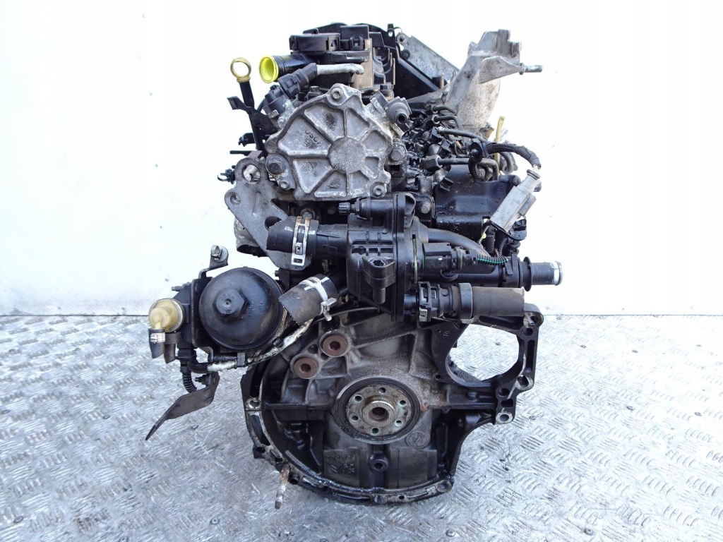 Двигатель + насос citroen peugeot 1.6 e-hdi 9h05 Недорого