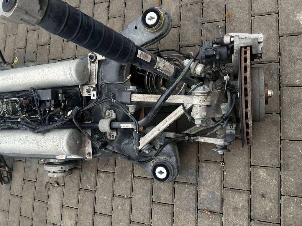 фото №6, Maserati levante поворотный кулак задняя левая рычаги комплект