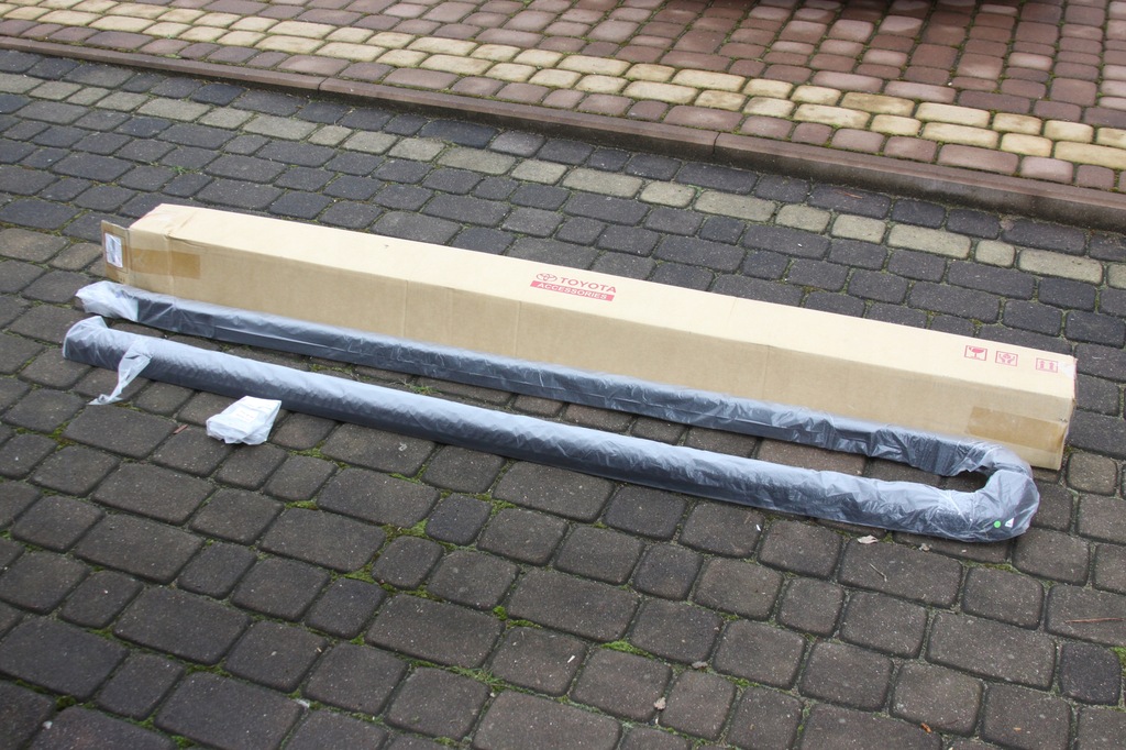 фото №1, Накладки защитное na борта toyota hilux viii orygina