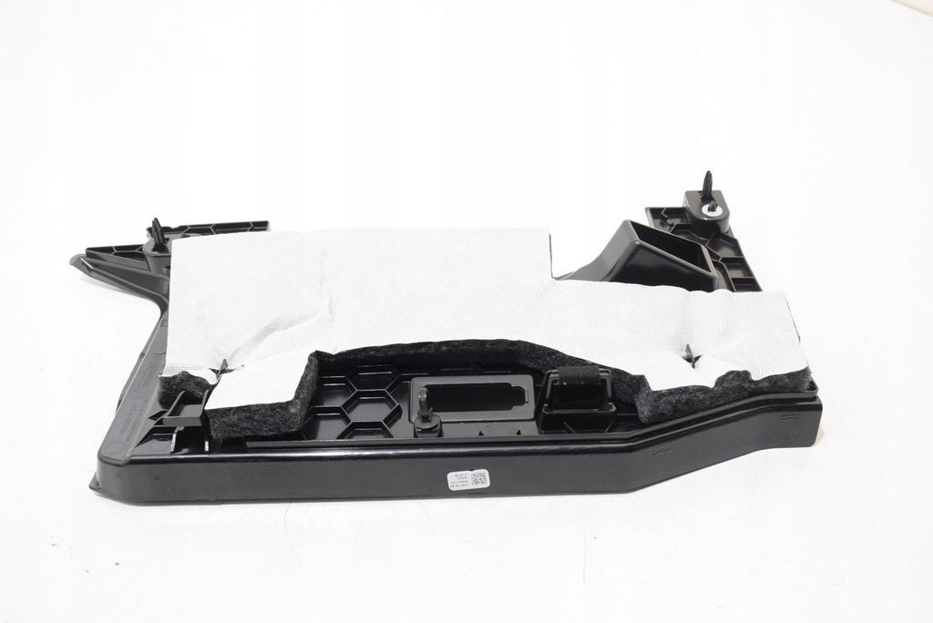 фото №8, Bmw x5 g05 x6 g06 g07 xm g09 правая нижняя защита корпус панели приборной панели