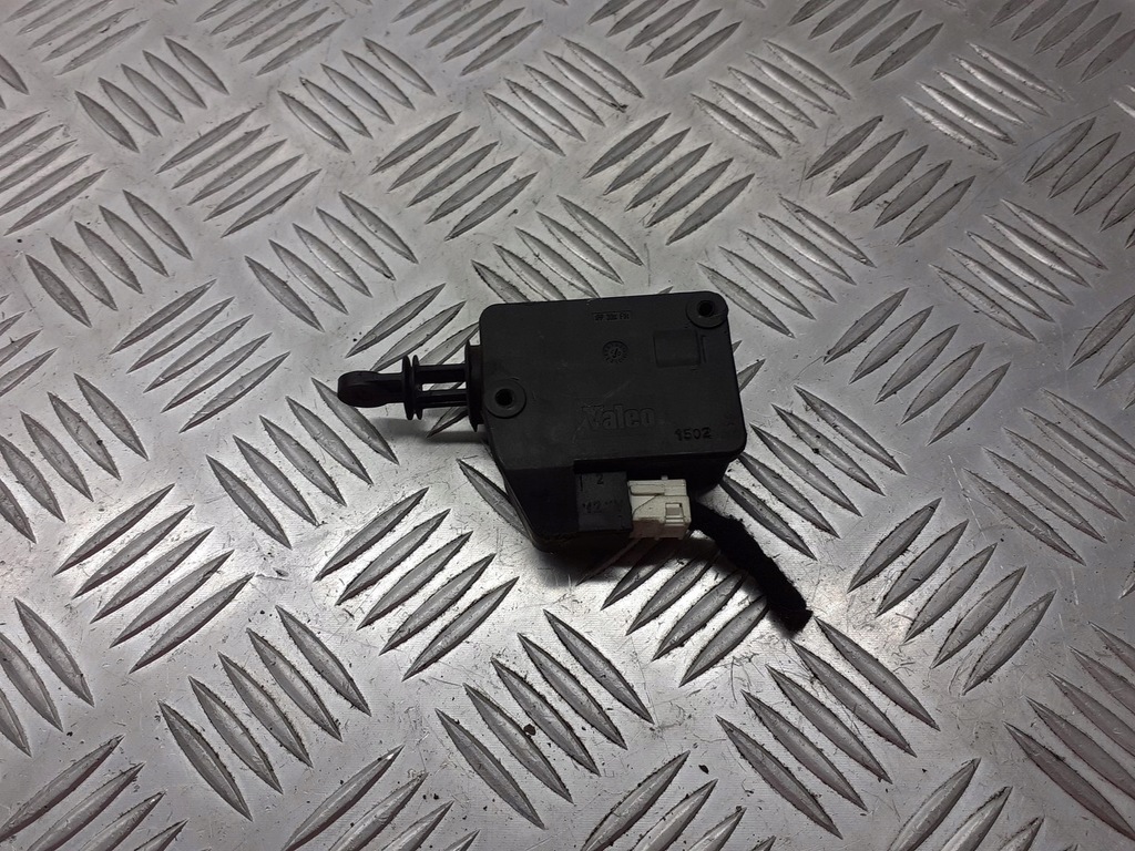 фото №1, Привод замка центрального volvo v40