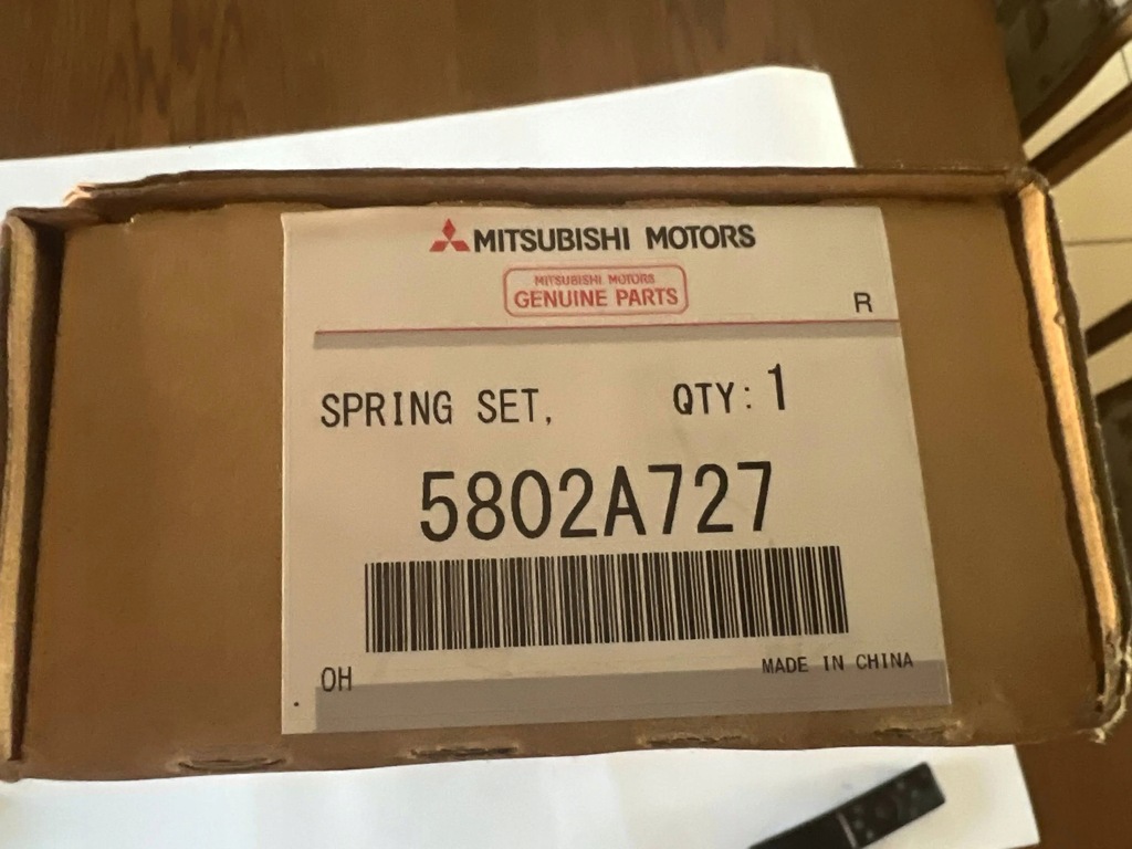 фото №11, Mitsubishi pajero ii sport амортизатори амортизаторів задній кришки багажника