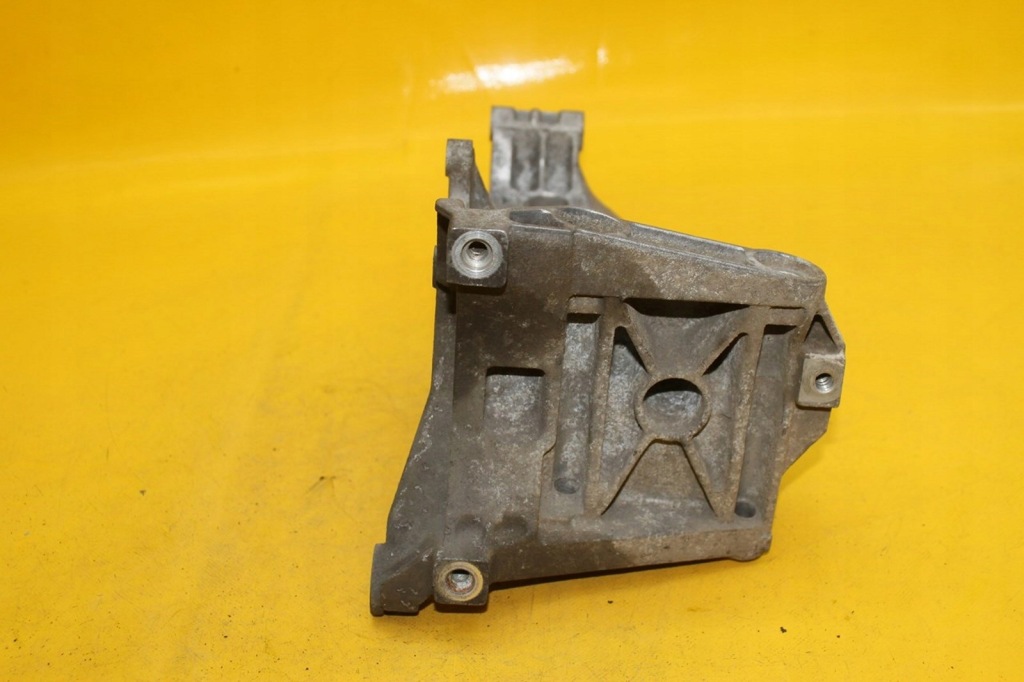 Кронштейн генератора audi a6 c6 vw seat skoda 2.0 tdi 03g903143a в Украине