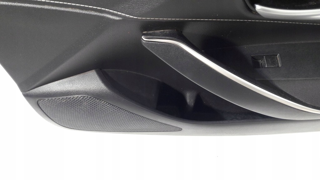 фото №8, Toyota corolla e21 обшивка двері передній правий 6761102860 et79