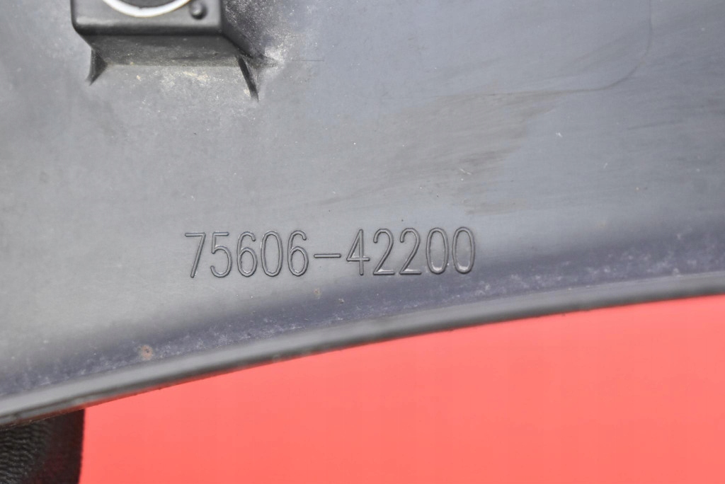 фото №7, Накладка крыла левый задняя czarna 75606-42200 toyota bz4x 22-