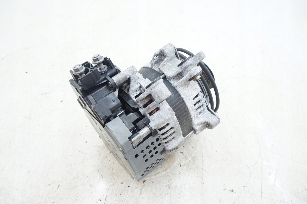 фото №4, Генератор kompletny volvo xc60 ii v60 s60 s90 v90 23r 40tys km 32383087