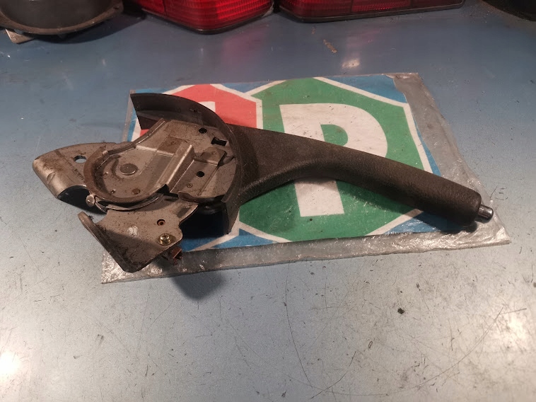 фото №6, Датчик рычаг тормоз ручной corolla e12 ix