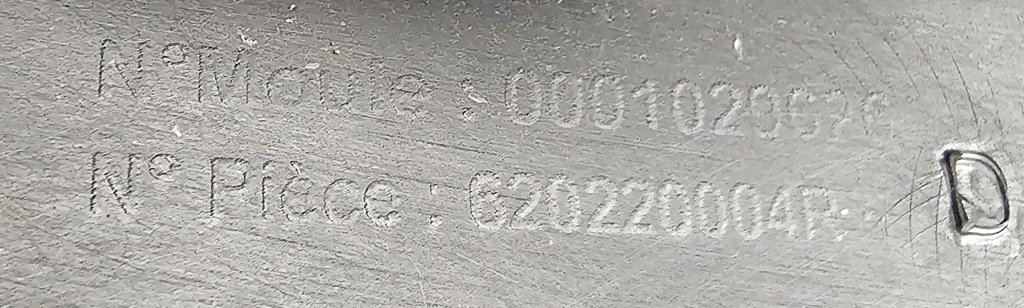 Купити Новий оригінал  бампер перед renault megane 3 3 2008-2012 620220004r