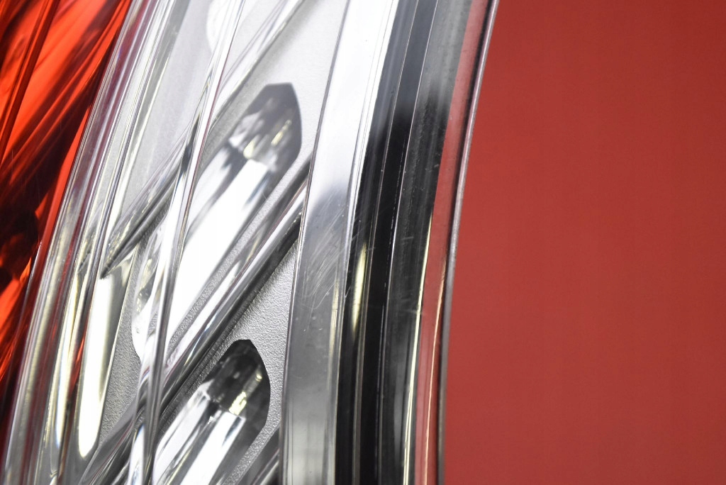 Лампа правая задний  задняя 51808846 lancia delta 3 iii 5d hb 08-14 Оригинал