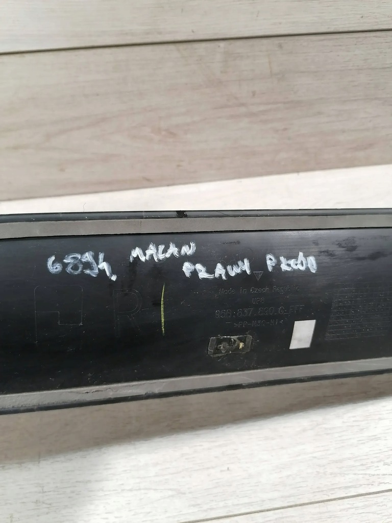 фото №11, Macan молдинг дверь правый перед 95b837890j