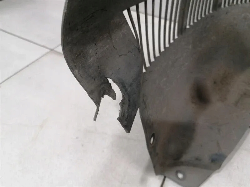 фото №6, Audi втулка підкрилок 420810171p