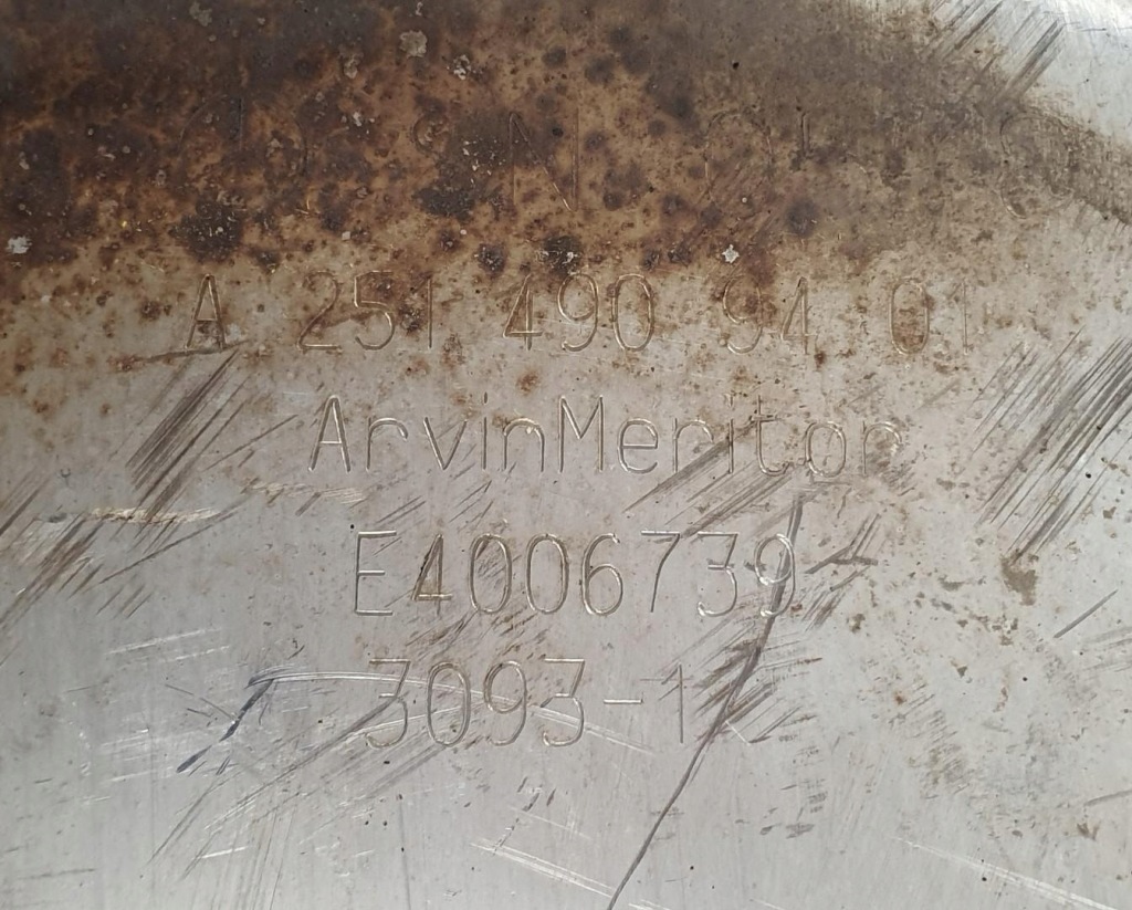 Гаситель конечный выхлоп правая  mercedes r-kl w251 в Украине