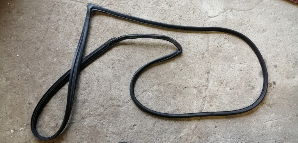 фото №1, Mazda 6 ii gh 08-12 прокладка дверь правая передняя