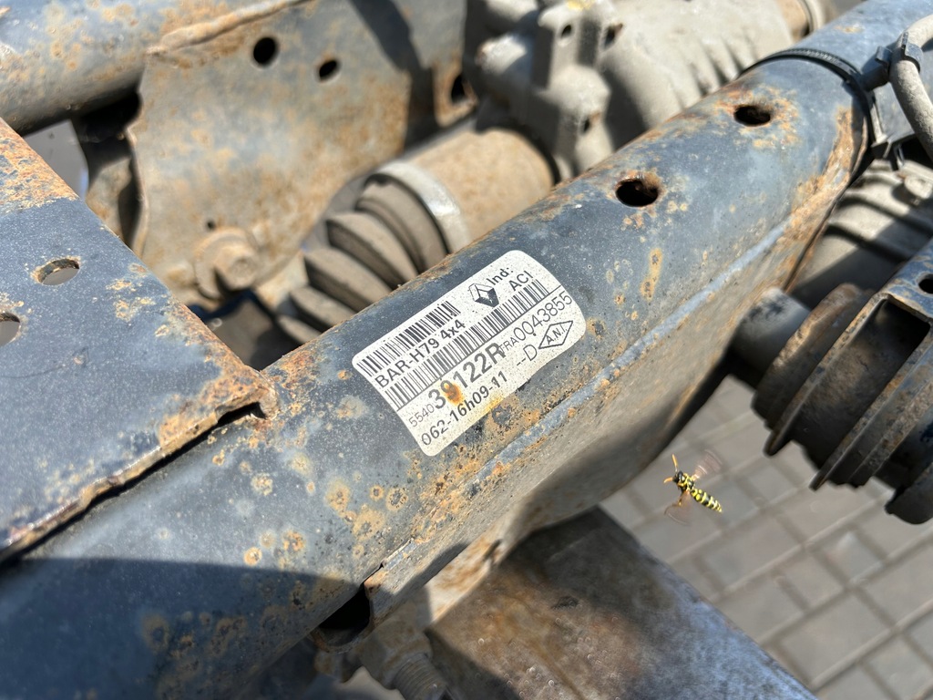 фото №11, Підвіска задня підрамник задні міст диференціал dacia duster i 10- 383002a01a