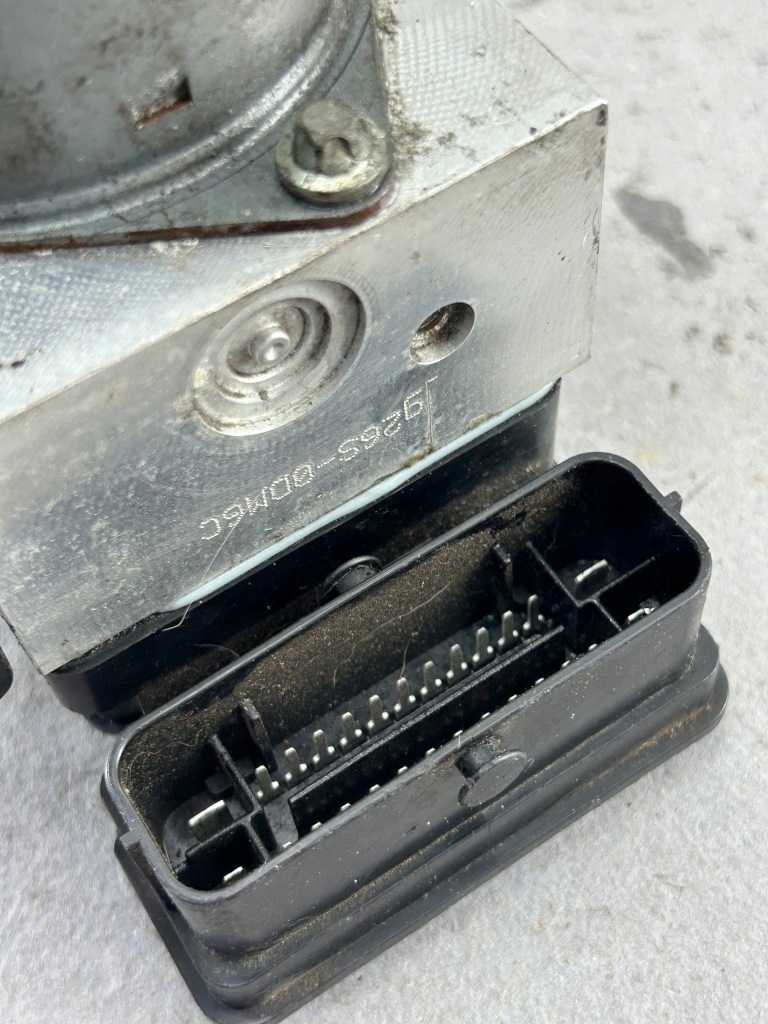 Насос abs ford mondeo mk4 s-max 6g91-2m110-ag Оригинал