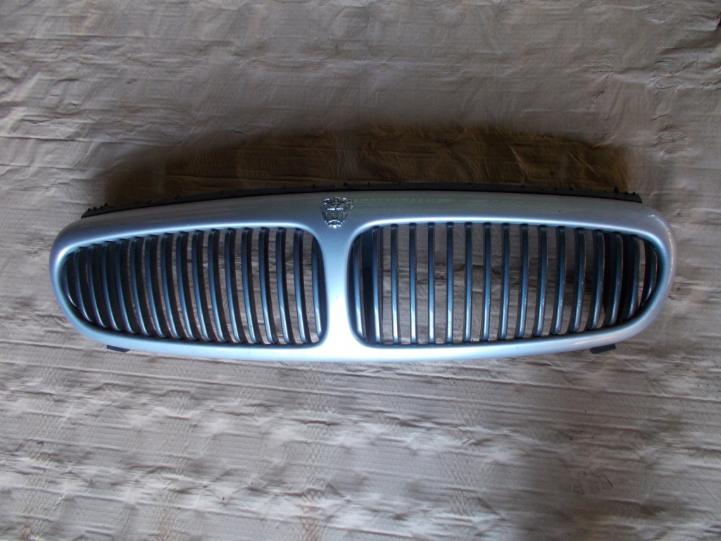 фото №1, Jaguar x type решітка радіатора
