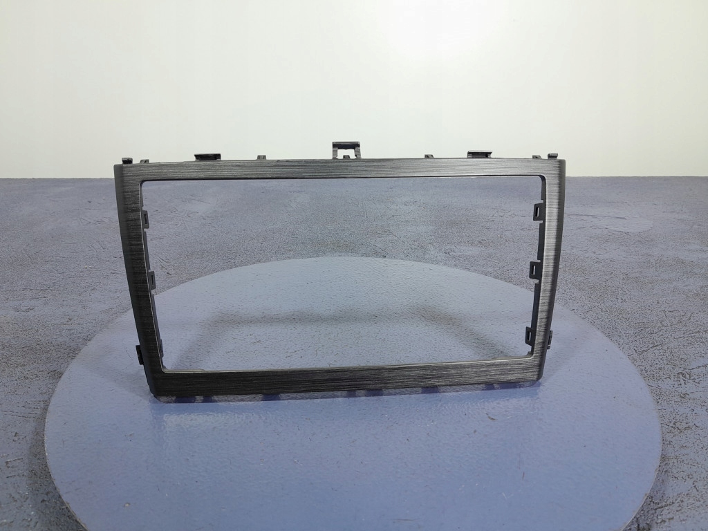 фото №1, Toyota avensis iii t27 рамка радіо 05190-05210