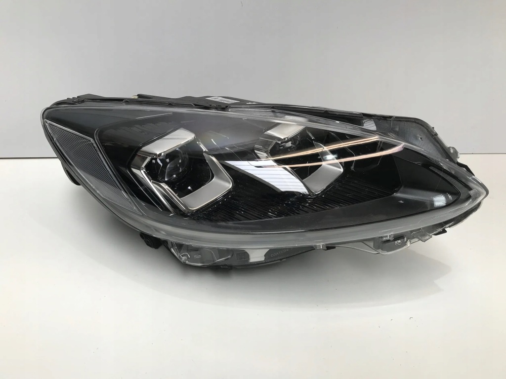 Купити Ford kuga mk3 2021 фара правий перед led європа