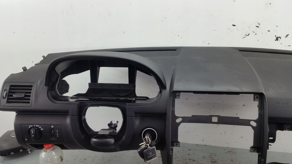 фото №6, Панель приладів mercedes a-klasa w169 консоль подушка безпеки