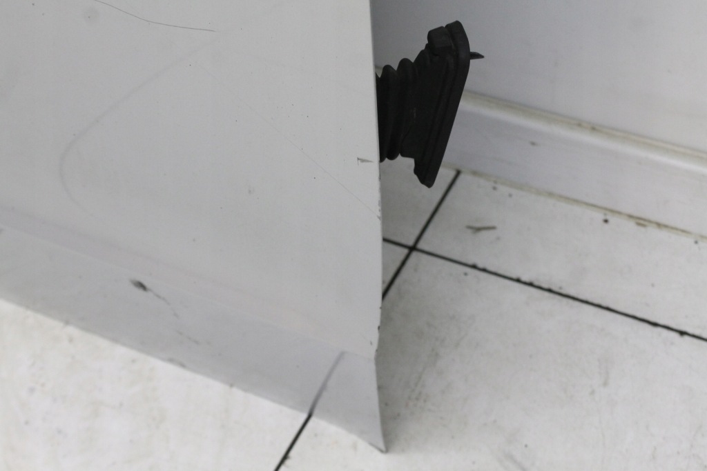 фото №10, Дверь правое правый перед передние skoda superb ii 2008r- 9156 - код лакокрасочного покрытия