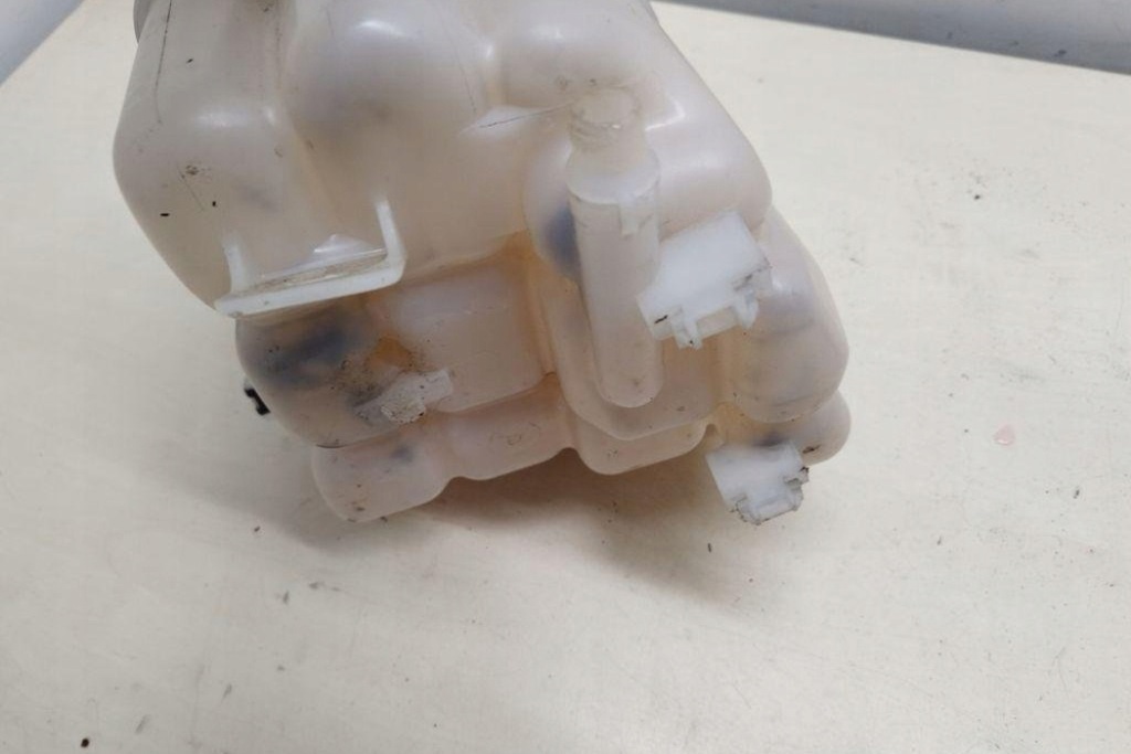 фото №7, Бачок расширительный vw touareg 7p5 7p0121407 3.0l 2013